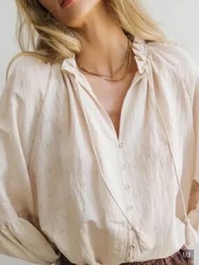 Stella Laguna Beach Light Cream Blouse